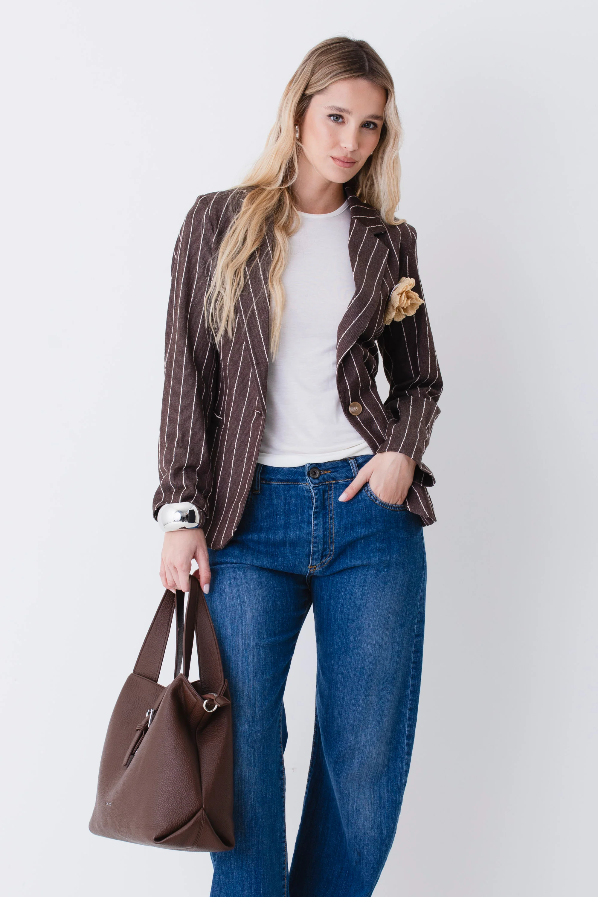 Blazer ad un petto in tessuto gessato di cotone con spilla - PE26 - Image 3