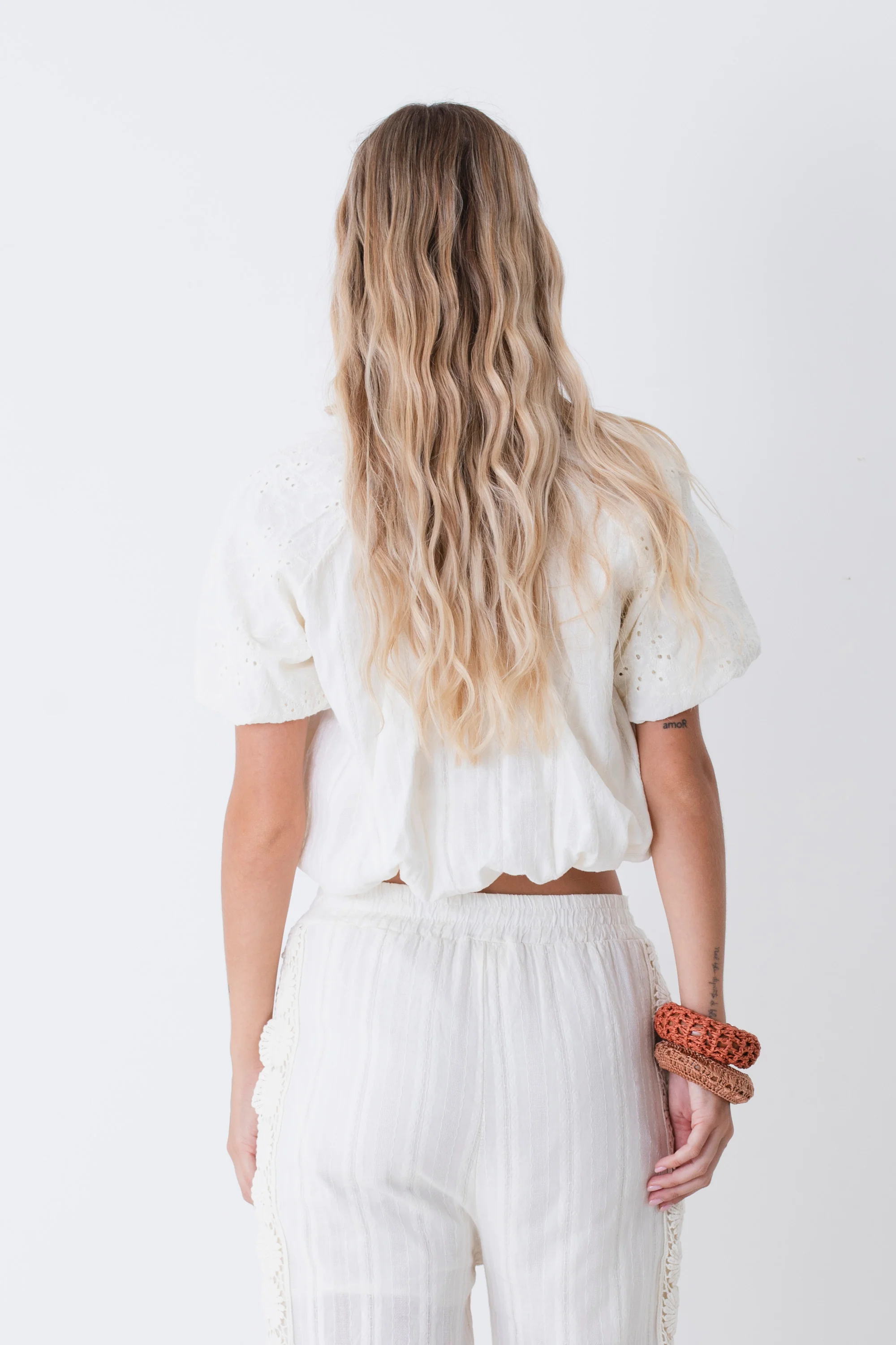 Blusa bohocon maniche in pizzo sangallo - PE26 - Image 6