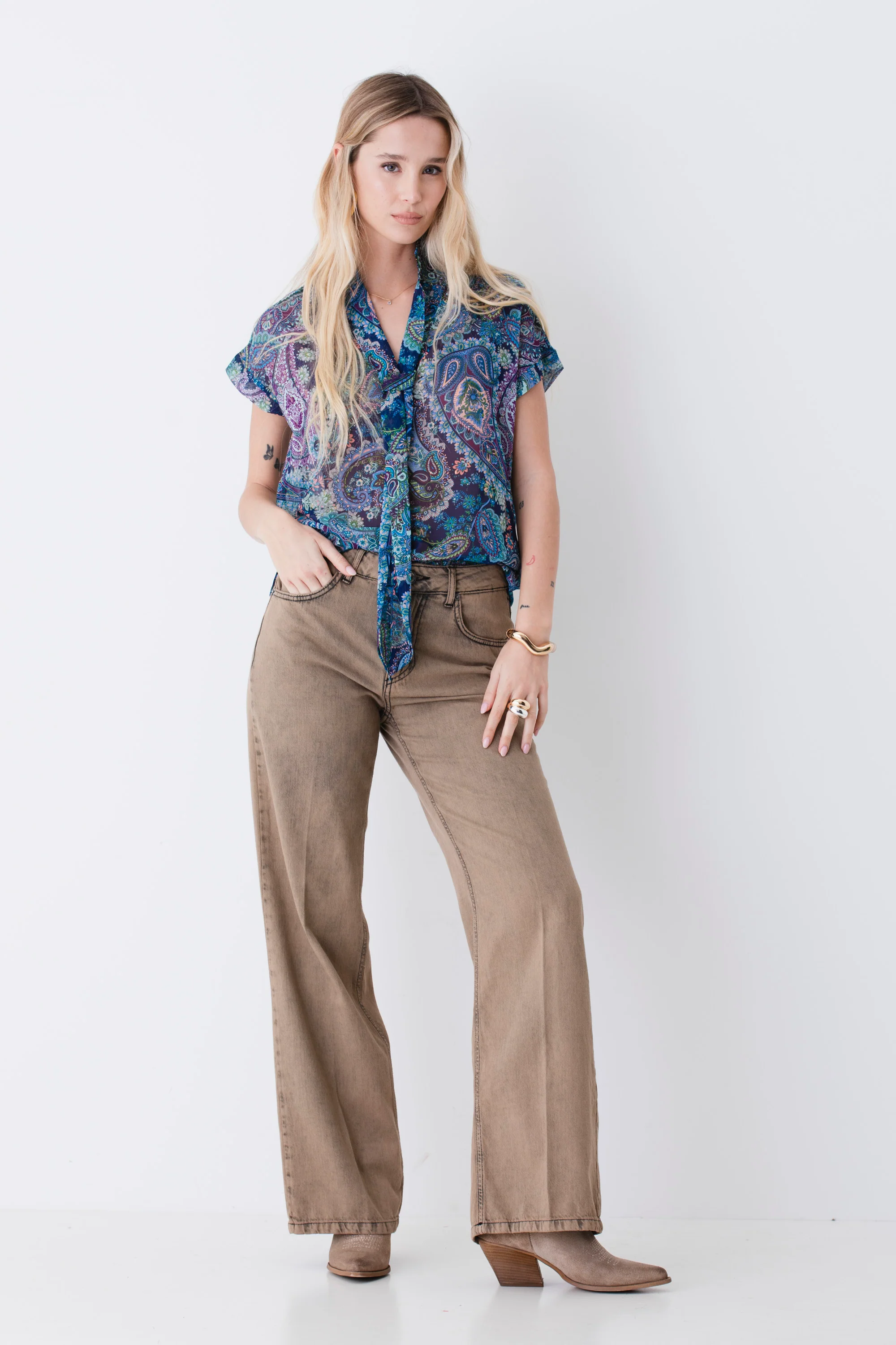 Blusa con cravatta in georgette fantasia cachemire - PE26 - Image 3