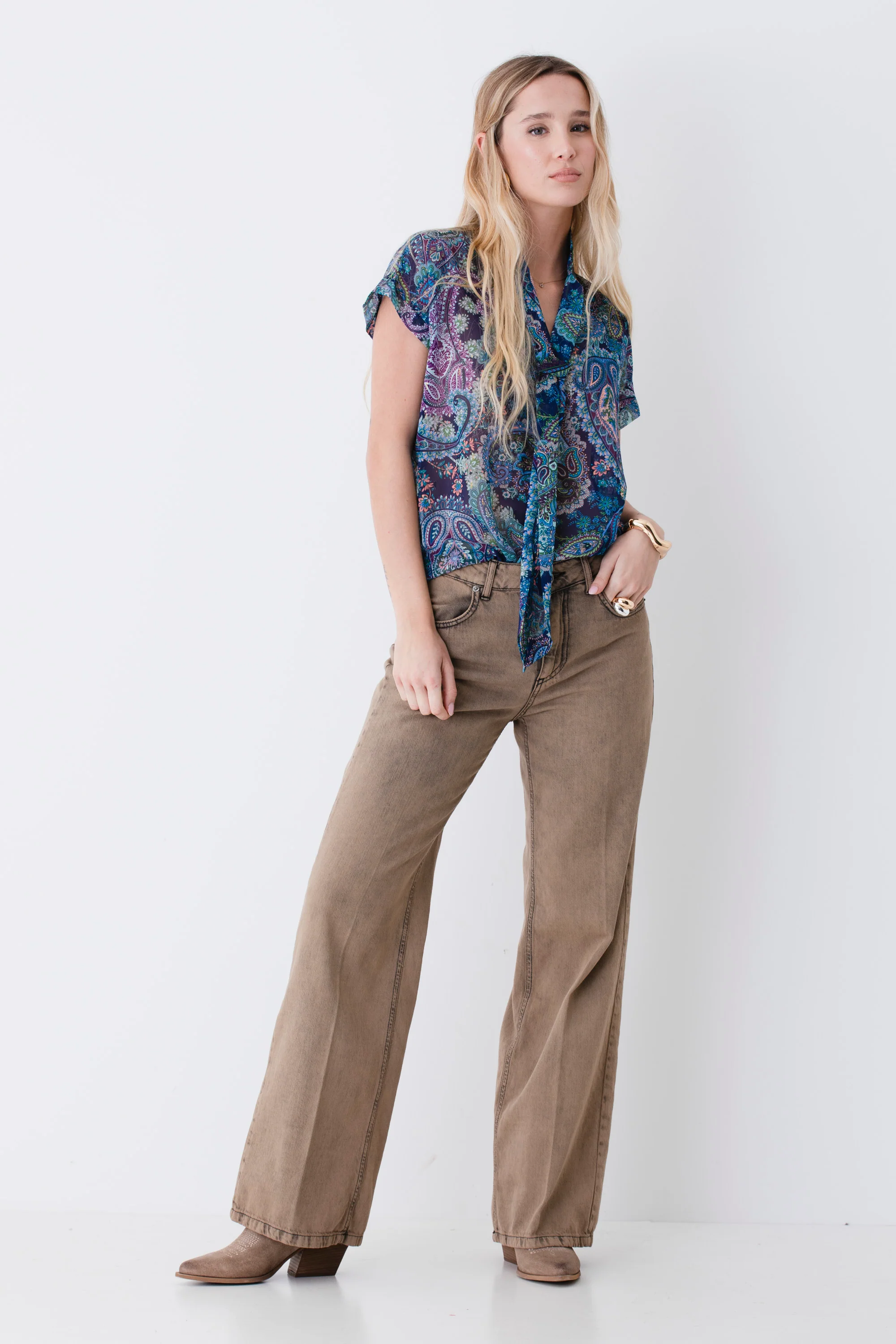 Blusa con cravatta in georgette fantasia cachemire - PE26 - Image 4
