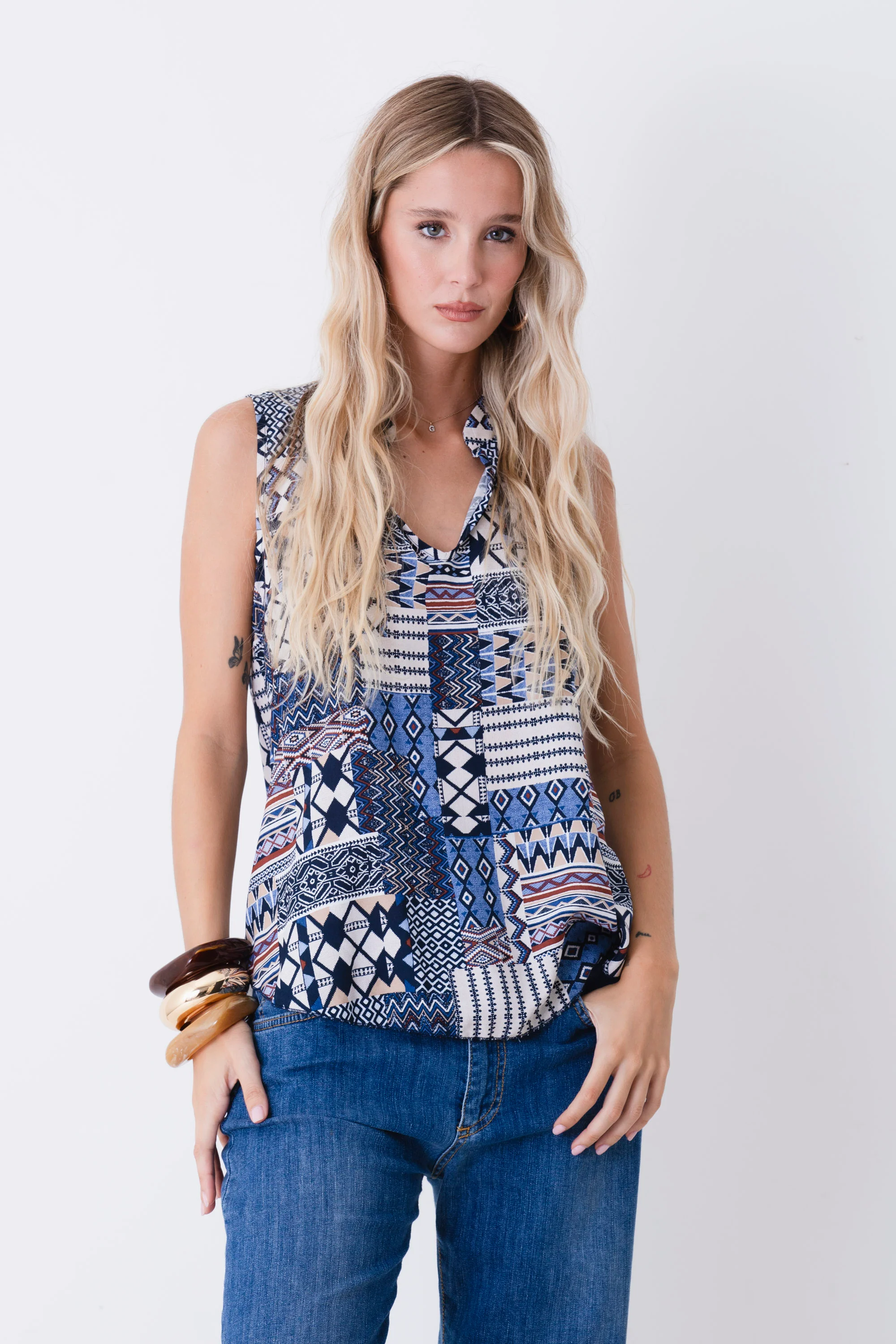 Blusa fantasia etnica in viscosa - PE26 - Image 5