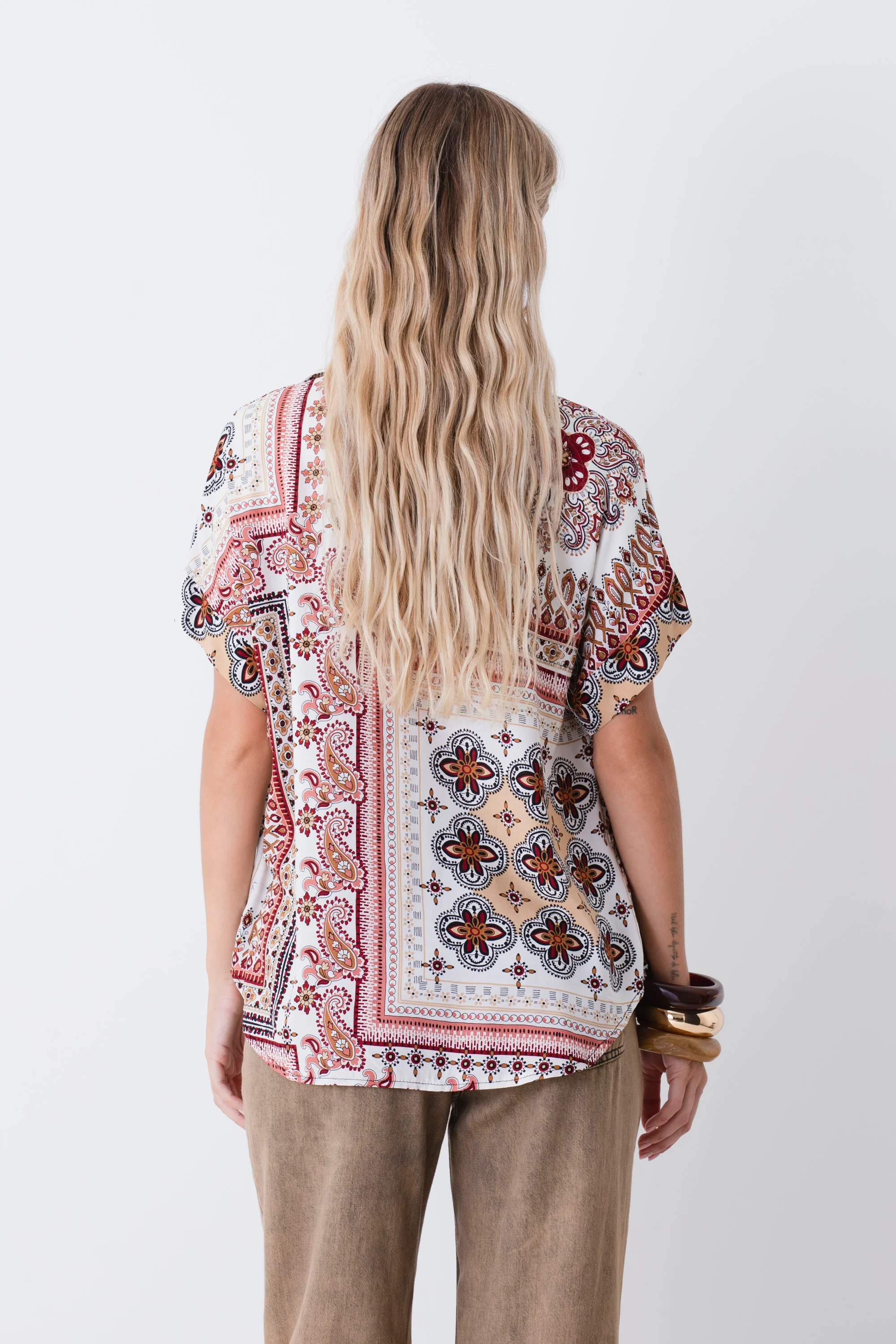 Camicia ampia in viscosa fantasia ornamentale - PE26 - Image 6