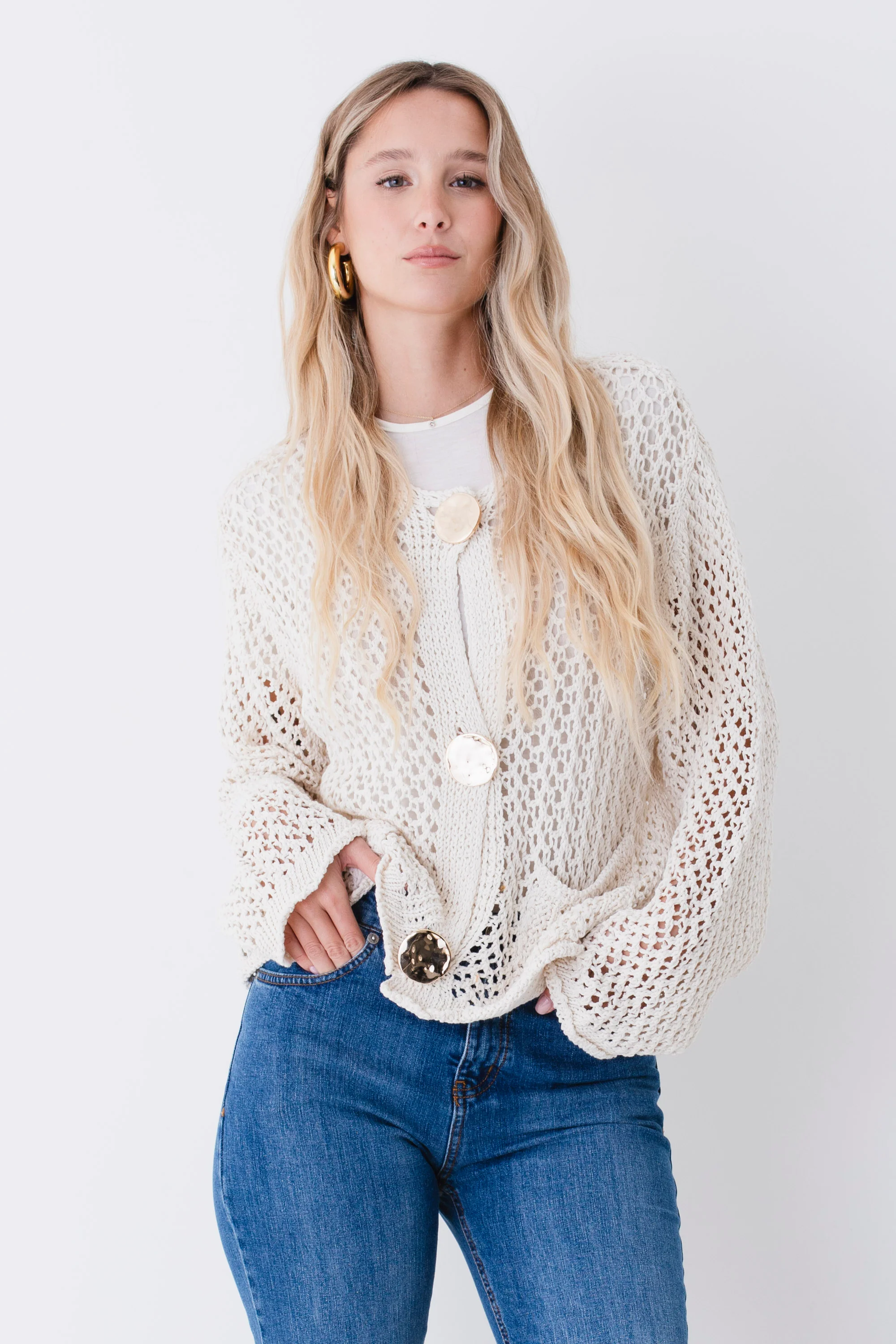Giacca in maglia crochet con bottoni scultura oro - PE26 - Image 2