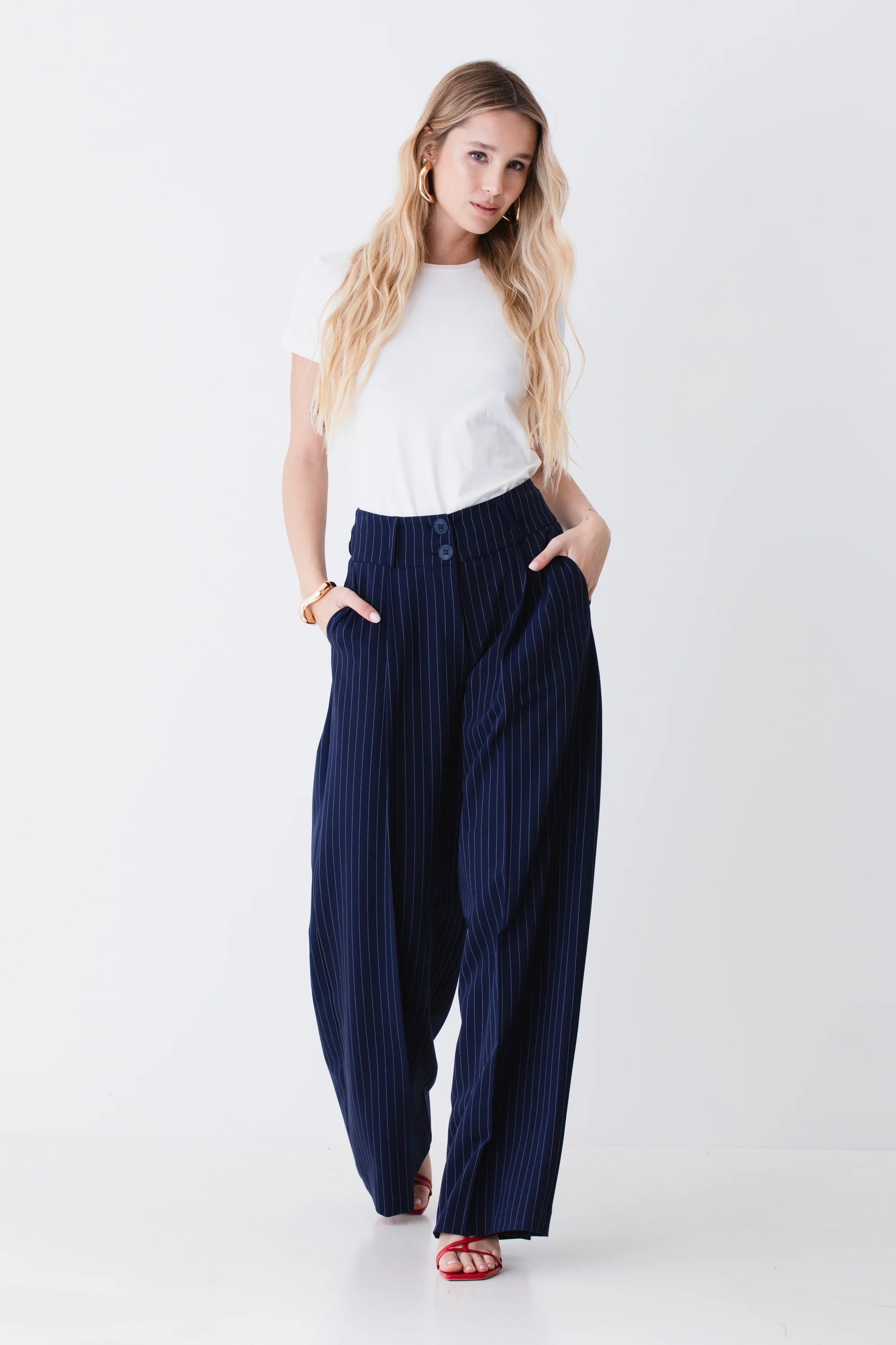Pantalone ampio palazzo a vita alta in tessuto tecnico gessato - PE26 - Image 4