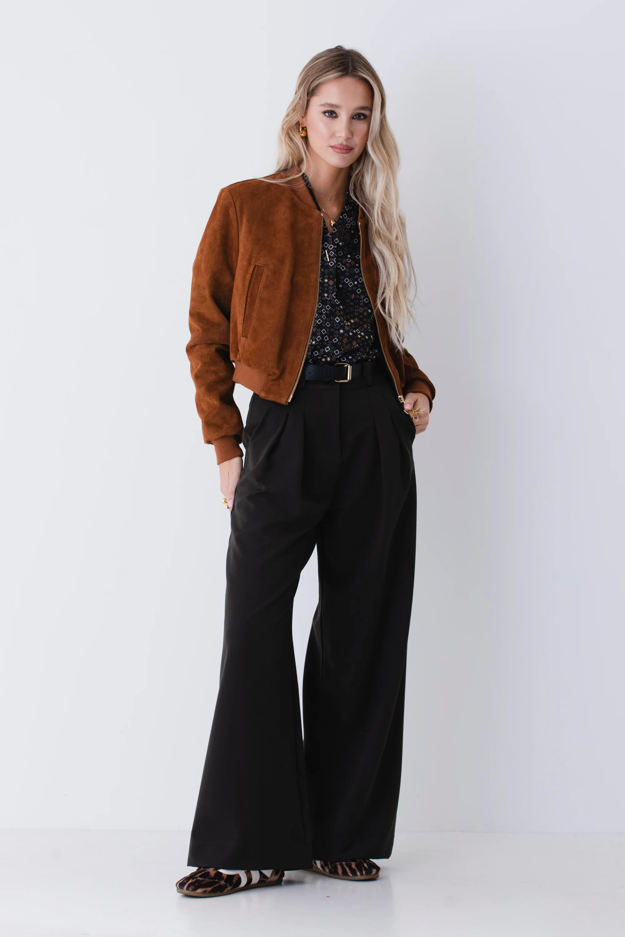 Pantalone palazzo con pinces in mano lana - FW26 - Image 3
