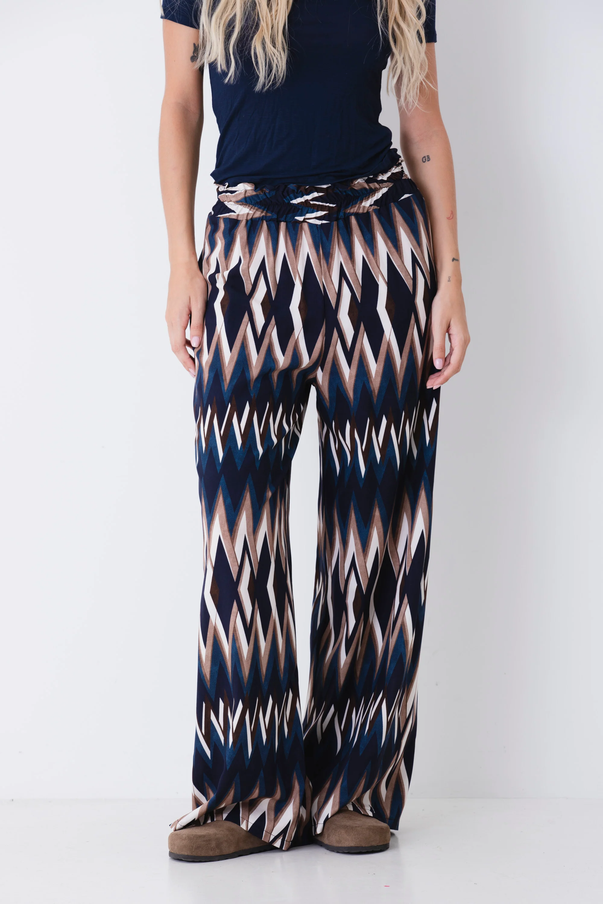 Pantalone palazzo in viscosa fantasia chevron - PE26 - Image 3