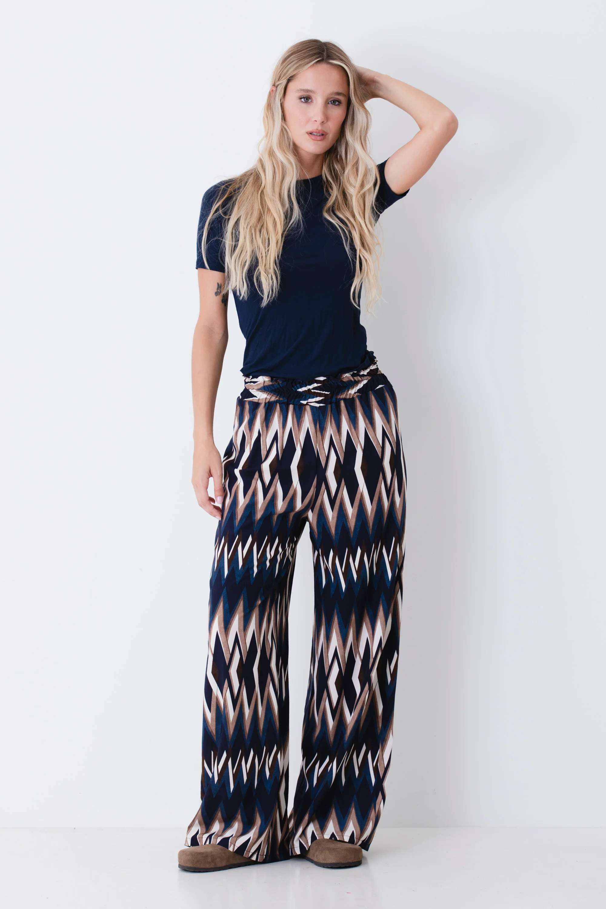 Pantalone palazzo in viscosa fantasia chevron - PE26 - Image 5
